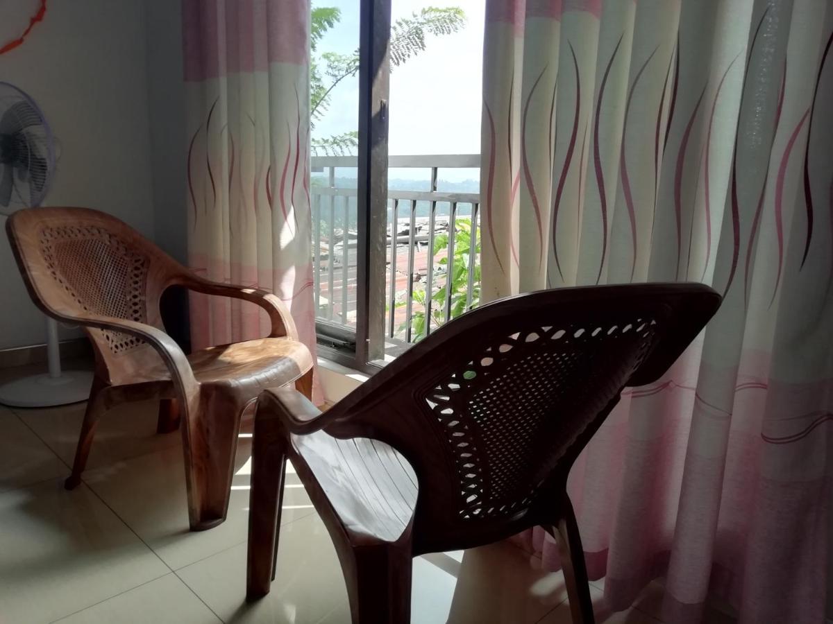 Dreamscape Home Stay Kandy Bagian luar foto