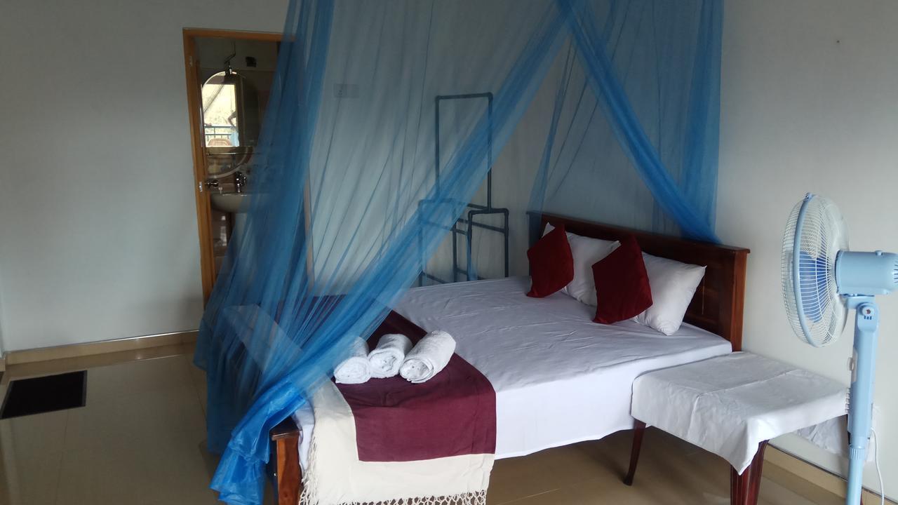 Dreamscape Home Stay Kandy Bagian luar foto