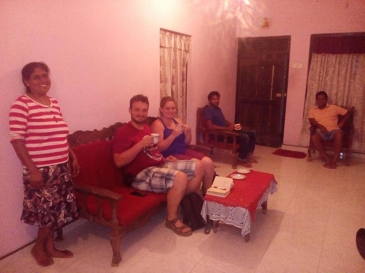 Dreamscape Home Stay Kandy Bagian luar foto