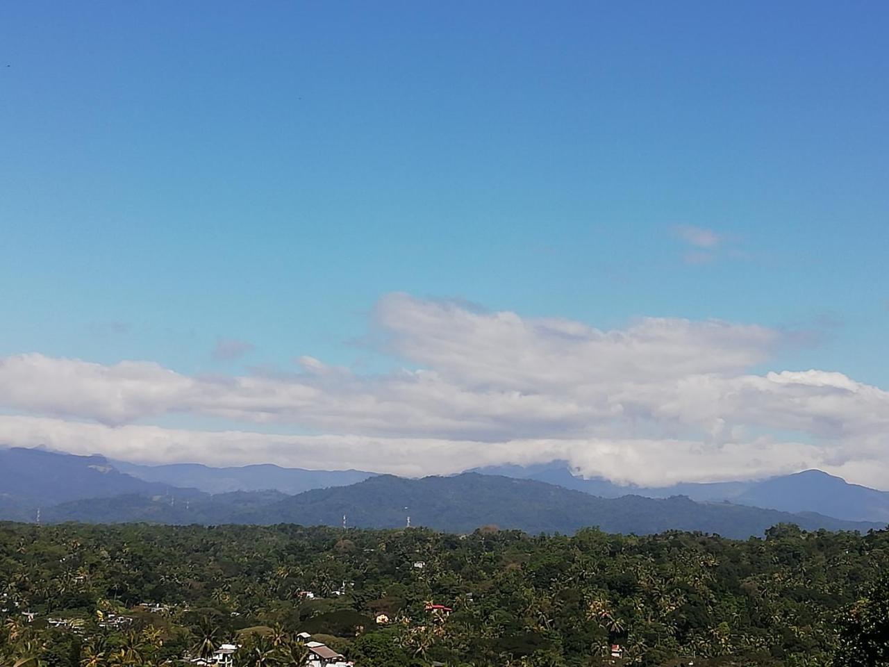 Dreamscape Home Stay Kandy Bagian luar foto